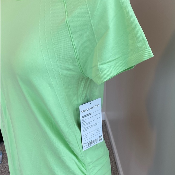 NWT Athleta Speedlight Tee - Picture 5 of 6